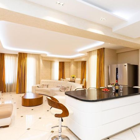 Central Cozy 3Bd-2Bath Apartment Тбилиси Экстерьер фото