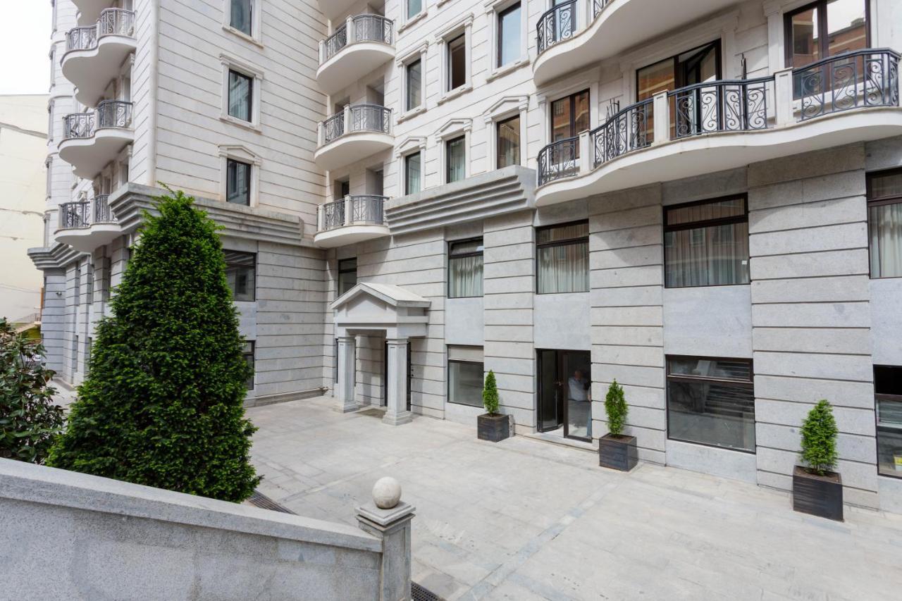 Central Cozy 3Bd-2Bath Apartment Тбилиси Экстерьер фото
