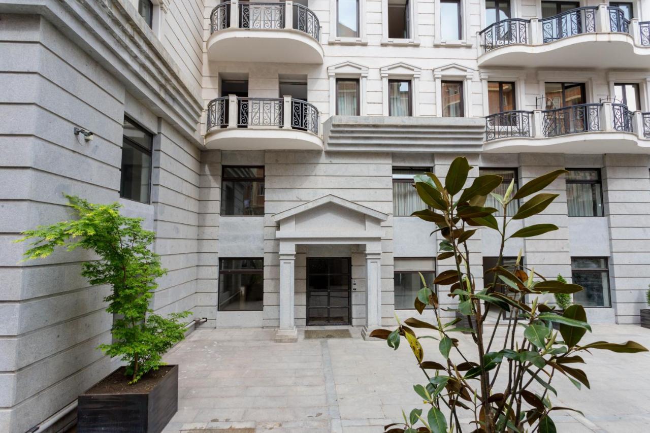 Central Cozy 3Bd-2Bath Apartment Тбилиси Экстерьер фото