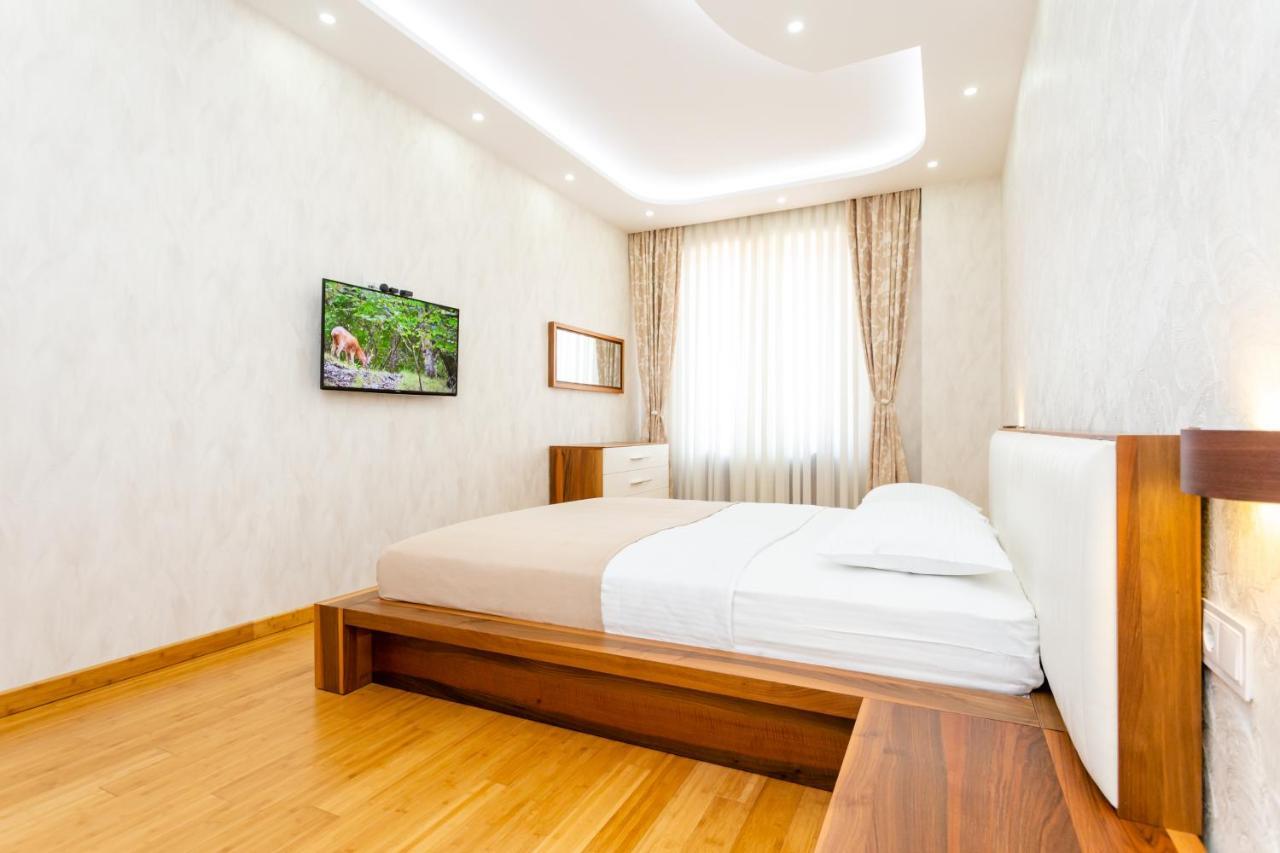 Central Cozy 3Bd-2Bath Apartment Тбилиси Экстерьер фото