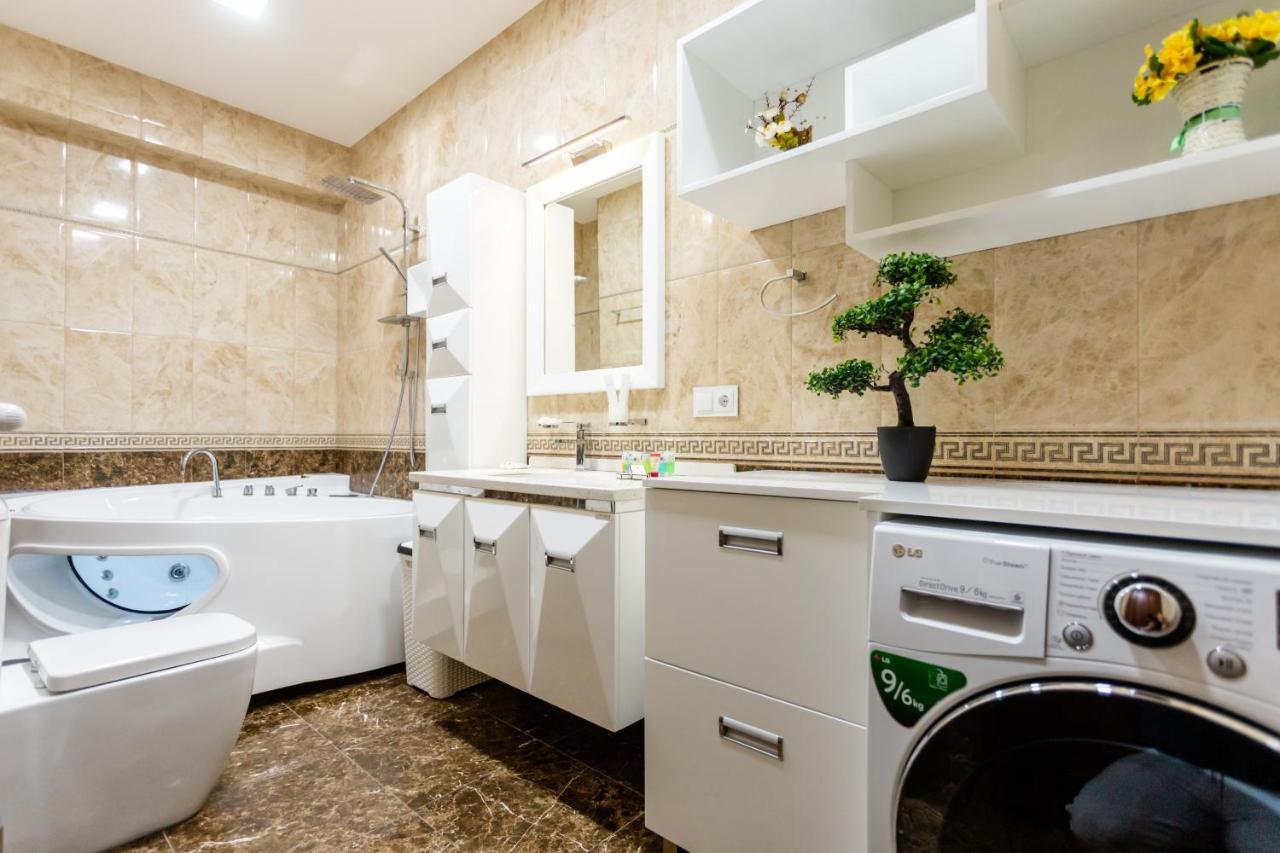 Central Cozy 3Bd-2Bath Apartment Тбилиси Экстерьер фото